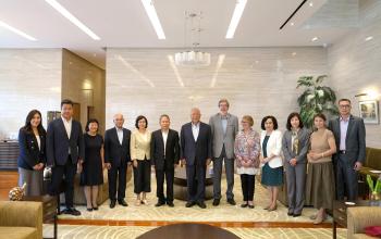 中國國家檔案局林振義副局長一行拜訪全國政協何厚鏵副主席