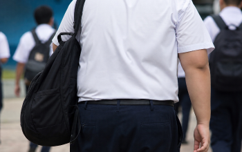 鏡湖兒科某中學篩查發現初中生超重肥胖近兩成 部分出現代謝異常警號