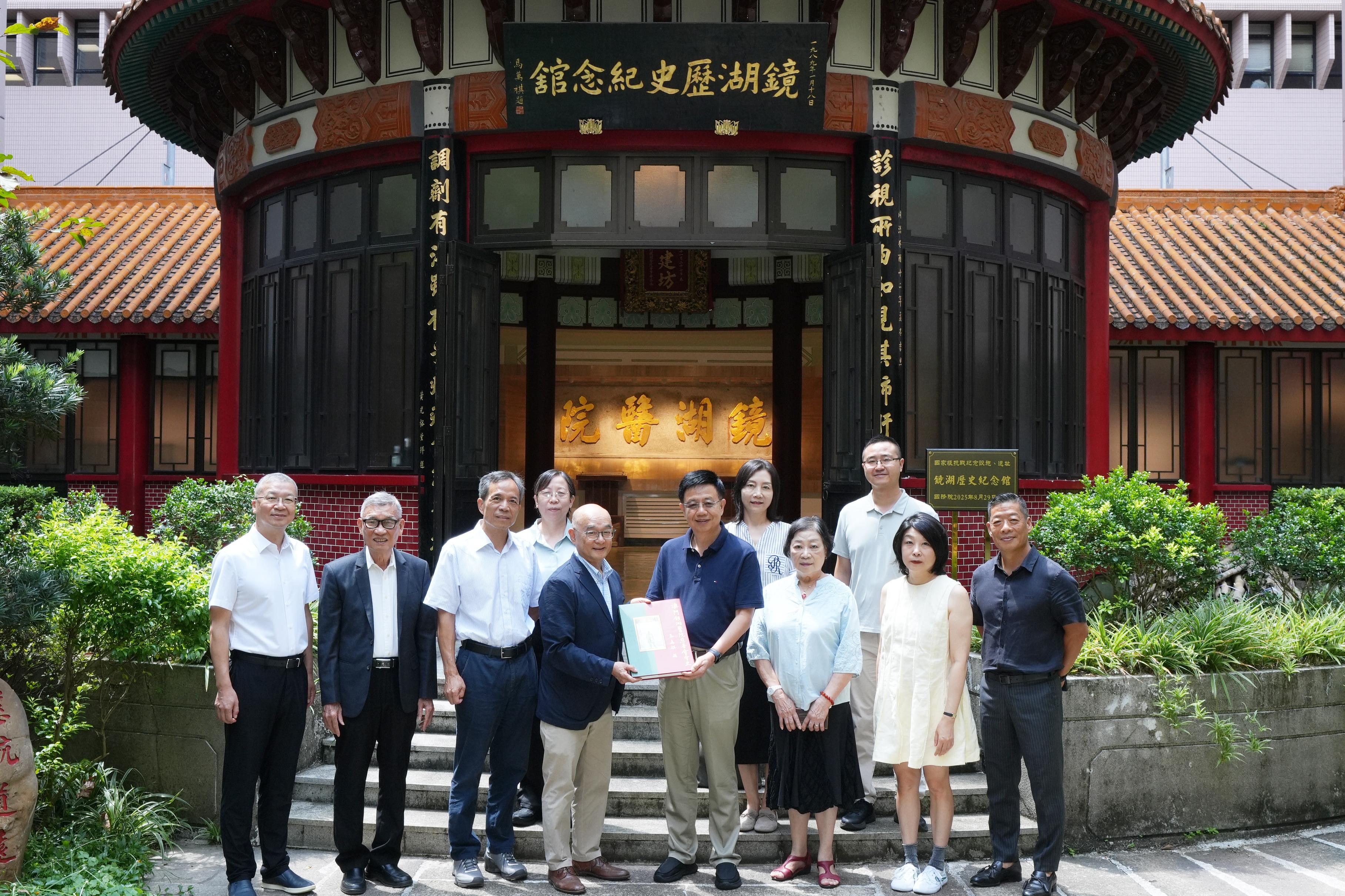 寧夏政協鄭震副主席一行來訪鏡湖慈善會及鏡湖醫院